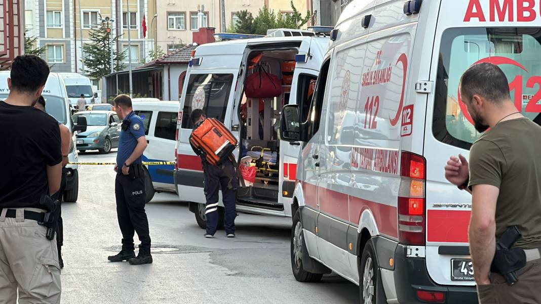 Kütahya'da aile faciası! Annesini ve üvey babasını katletti - Resim: 9